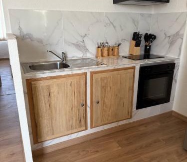 Riez Apartamento | Vous viendrez vivre ici 2 pièces lavandes garage à moto