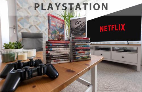 Prague 13 Apartamento | VOUSATÁ DÁMA - PS3 - Parking free