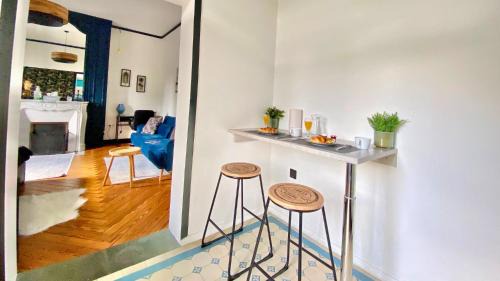 Centre Ville Rive Gauche Apartamento | VOYAGE AU CALME à 10 Minutes du centre avec PARKING INCLUS et FIBRE, IDÉAL SOLO et PRO