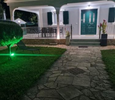 Alonia Villa | Vozaitis Family Villa