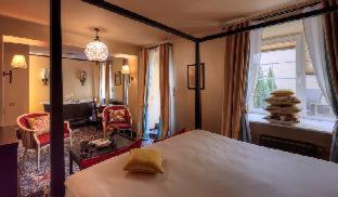 Shevchenkivs'kyi District Hotel | Vozdvyzhensky Boutique Hotel