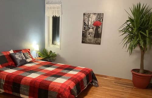 Saint-Alphonse-Rodriguez Chalet De Esquí | Vrbo Property