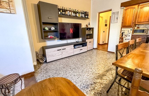 Cinquale Apartamento | Vrbo Property