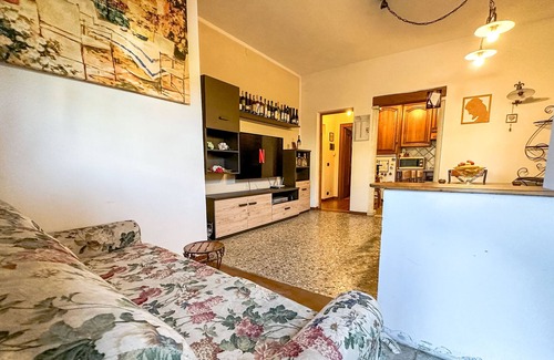 Cinquale Apartamento | Vrbo Property