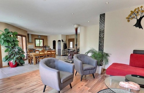 Labastide-de-Virac Casa | Vrbo Property