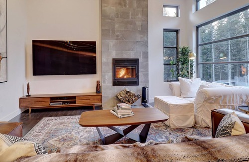 Bromont Casa | Vrbo Property
