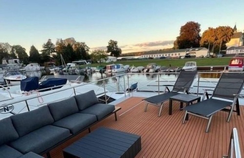 Schmoeckwitz Apartamento | Vrbo Property