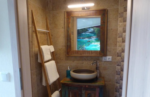 Eggesin Apartamento | Vrbo Property