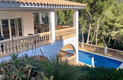 Port d'Andraitx Chalet De Esquí | Vrbo Property