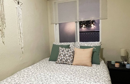 Cruz de Humilladero Apartamento | Vrbo Property