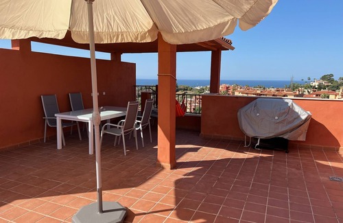 Urbanización Hacienda las Chapas Apartamento | Vrbo Property