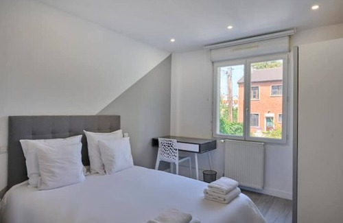 Arcueil Casa | Vrbo Property