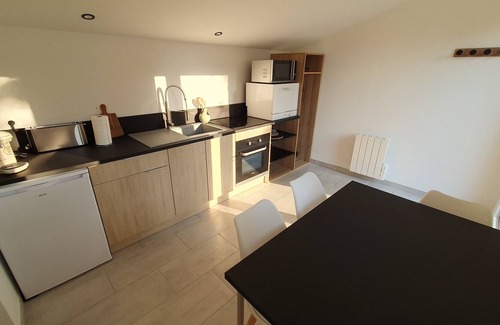 Bournezeau Apartamento | Vrbo Property