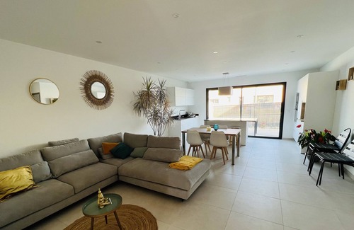 Cabestany Otro | Vrbo Property