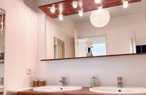 Eysines Apartamento | Vrbo Property