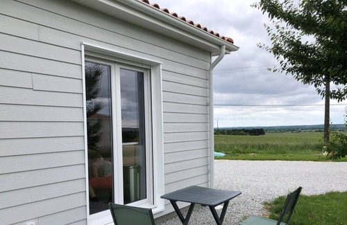 Foussignac Apartamento | Vrbo Property