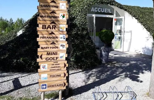 Aubigny-les-Clouzeaux Casa | Vrbo Property