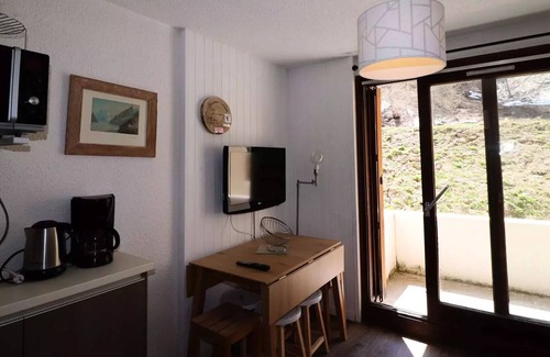 Les Boisses Apartamento | Vrbo Property
