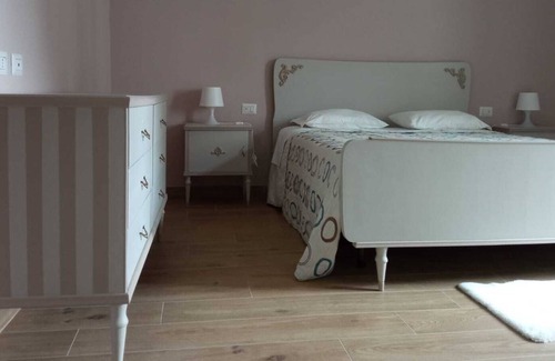 Grotte Santo Stefano Casa | Vrbo Property