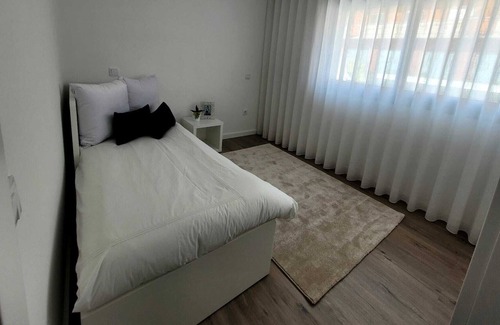 Guimaraes Chalet De Esquí | Vrbo Property