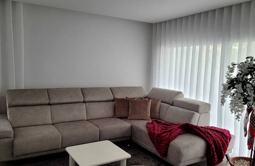 Guimaraes Chalet De Esquí | Vrbo Property