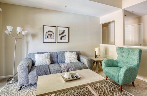 Foster City Apartamento | Lovely 2BR in Foster City, Parking + Pet-Friendly