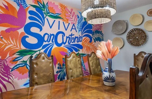 Universal City Casa | Vrbo Property
