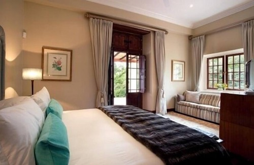 Raithby Casa | Vredenburg Manor House