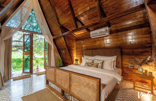 Mandrem Complejo | Vrihi Boutique Resort: Nirja: Open-air Hot Tub: Luxury A-Frame: Mandrem Beach