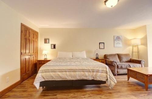 Copper Mountain Village Hotel | VS553 Village Square Hotel Room Hotel Room