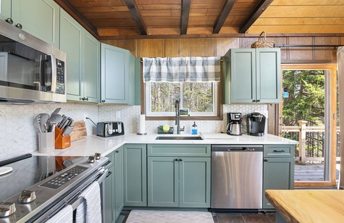 Wilmington Casa | VT escape for all occasions w/ New Kitchen, Game Rooms, Media Lounge, Chimney Hill Clubhouse Access!
