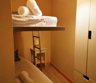 Centro histórico de Zaragoza Apartamento | VTZ El Balcón de Rey Alfonso III