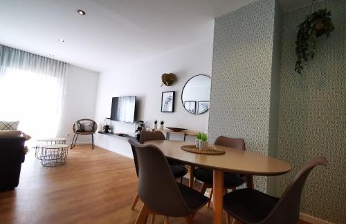 Centro histórico de Zaragoza Apartamento | VTZ El Balcón de Torre Nueva III
