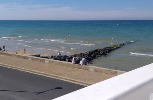 Ver-sur-Mer Casa | Vue Exceptionnelle en Front de Mer, 6 Personnes