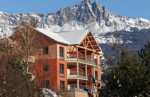 Chorges Apartamento | Vue imprenable sur Lac de Serre-Ponçon à Chorges : appt prestige 8 pers