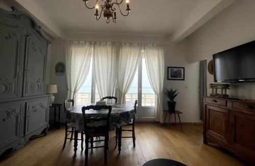 Saint-Valery-en-Caux Apartamento | Vue mer, 2 chambres et 2 SDB.