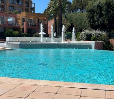 Theoule-Superieur Apartamento | Vue mer et sur la baie de Cannes piscine 450m2 randonnée VTT au pied de l Esterel