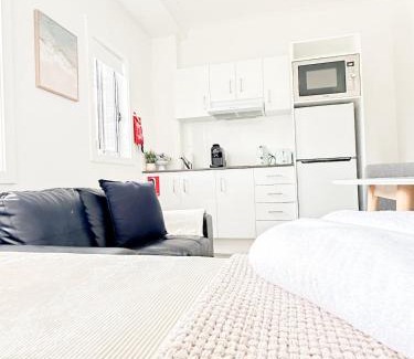 Woonona Apartamento | VUE Studio - Luxury Beach - Accessible -Free Parking