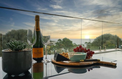 Mount Martha Casa | Vue Sur La Mer by Ready Set Stay - View of the sea