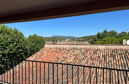 Carces Apartamento | Vue sur le Bessillon