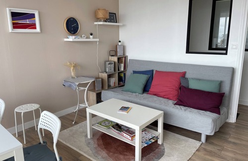 Plougonvelin Apartamento | Vue sur Mer, 200 m de la Plage, Appartement en Coeur de Station. Idéal Couple