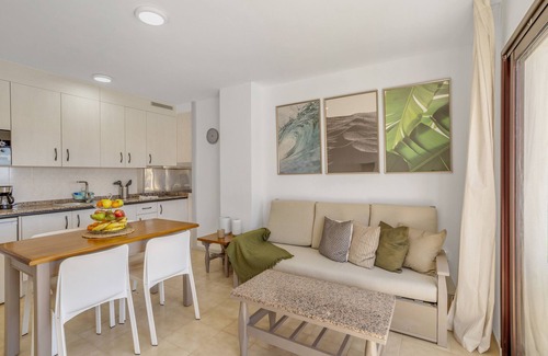 Breña Baja Casa | VV Isla Bonita- C - 84' con vistas al mar, piscina compartida y Wi-Fi