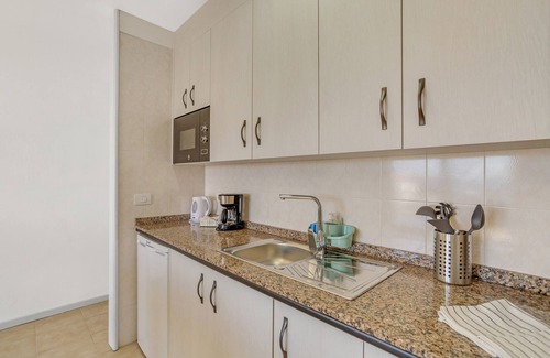 Breña Baja Casa | VV Isla Bonita- C - 84' con vistas al mar, piscina compartida y Wi-Fi