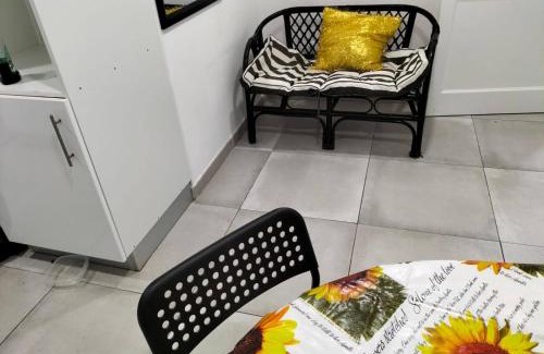San Fernando Casa | VV Las Buganvillas MASPALOMAS - Cocina y habitaciones con baños privados