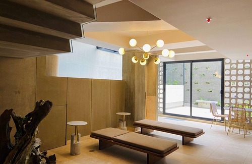 Calle 100 Apartamento | w Artistic Loft in Unique Building