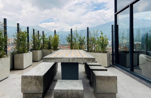 Calle 100 Apartamento | w Artistic Loft in Unique Building
