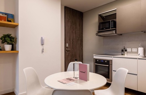 Antiguo Country Apartamento | w Captivating 2BR in Parque Virrey