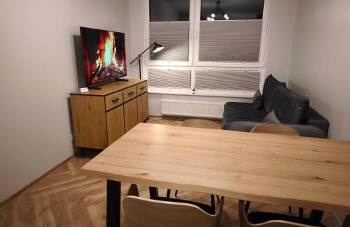 Starogard Gdanski Apartamento | W Centrum Luksusowy Apartament, Duży Parking, Zameldowanie 24h, FV, Ekspres, XBOX, Klimatyzacja, Dwie Sypialnie, Kuchnia i Salon, Samo centrum miasta,