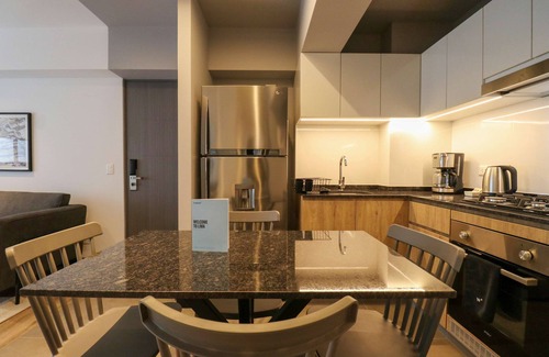 Centro Financiero de San Isidro Apartamento | w Fabulous 2BR w Impressive Deco in San Isidro
