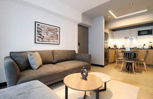 Centro Financiero de San Isidro Apartamento | w Fabulous 2BR w Impressive Deco in San Isidro